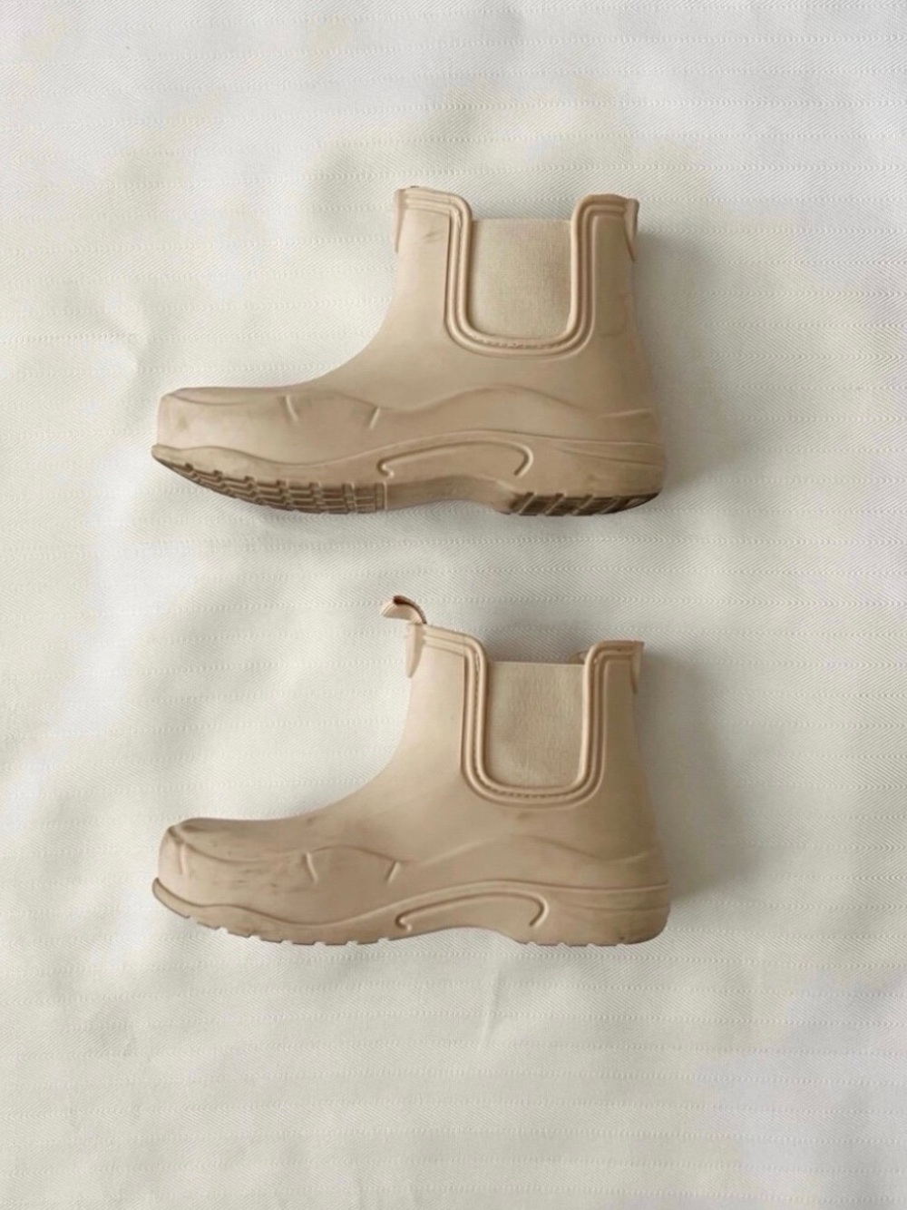 Zara Kids Chelsea Rain Boots in Cream - Picture 3 of 7